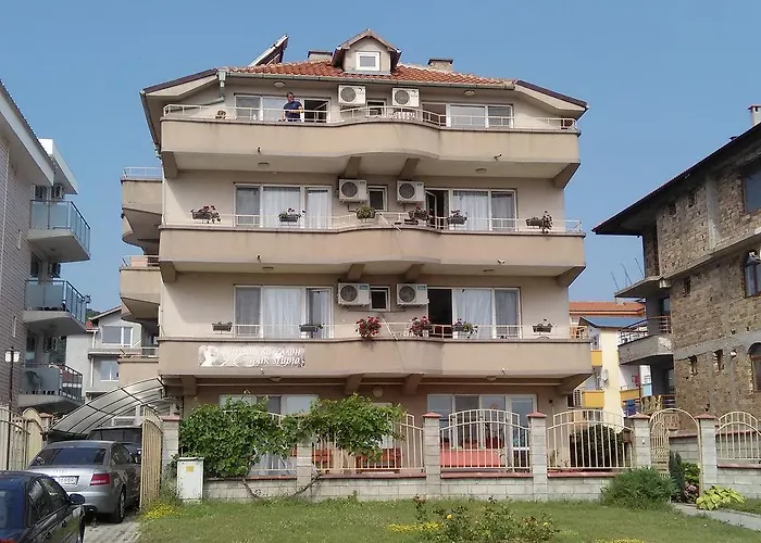 D. Bogdanova 3* Obzor